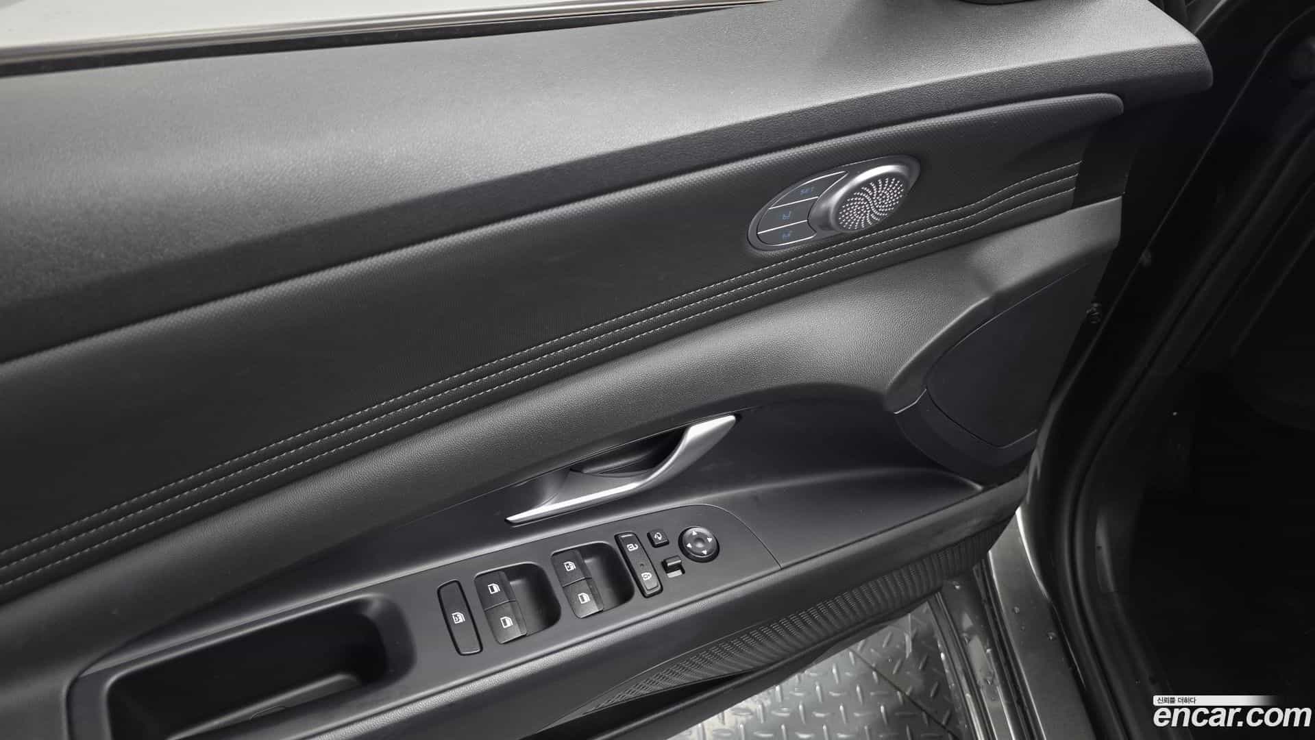AVANTE Hyundai 2022.4-OPTION-043