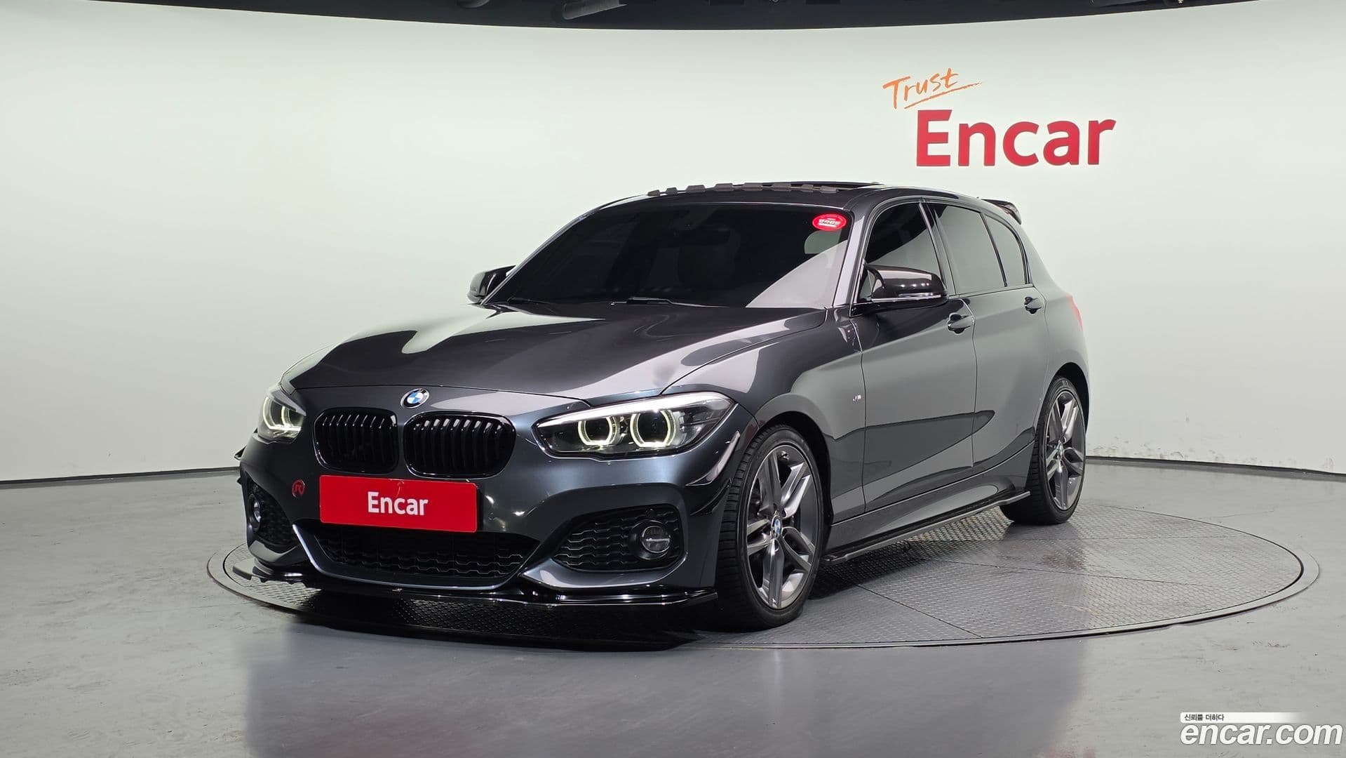 Main__Slider__Photo:1-Series BMW 2018.3-0