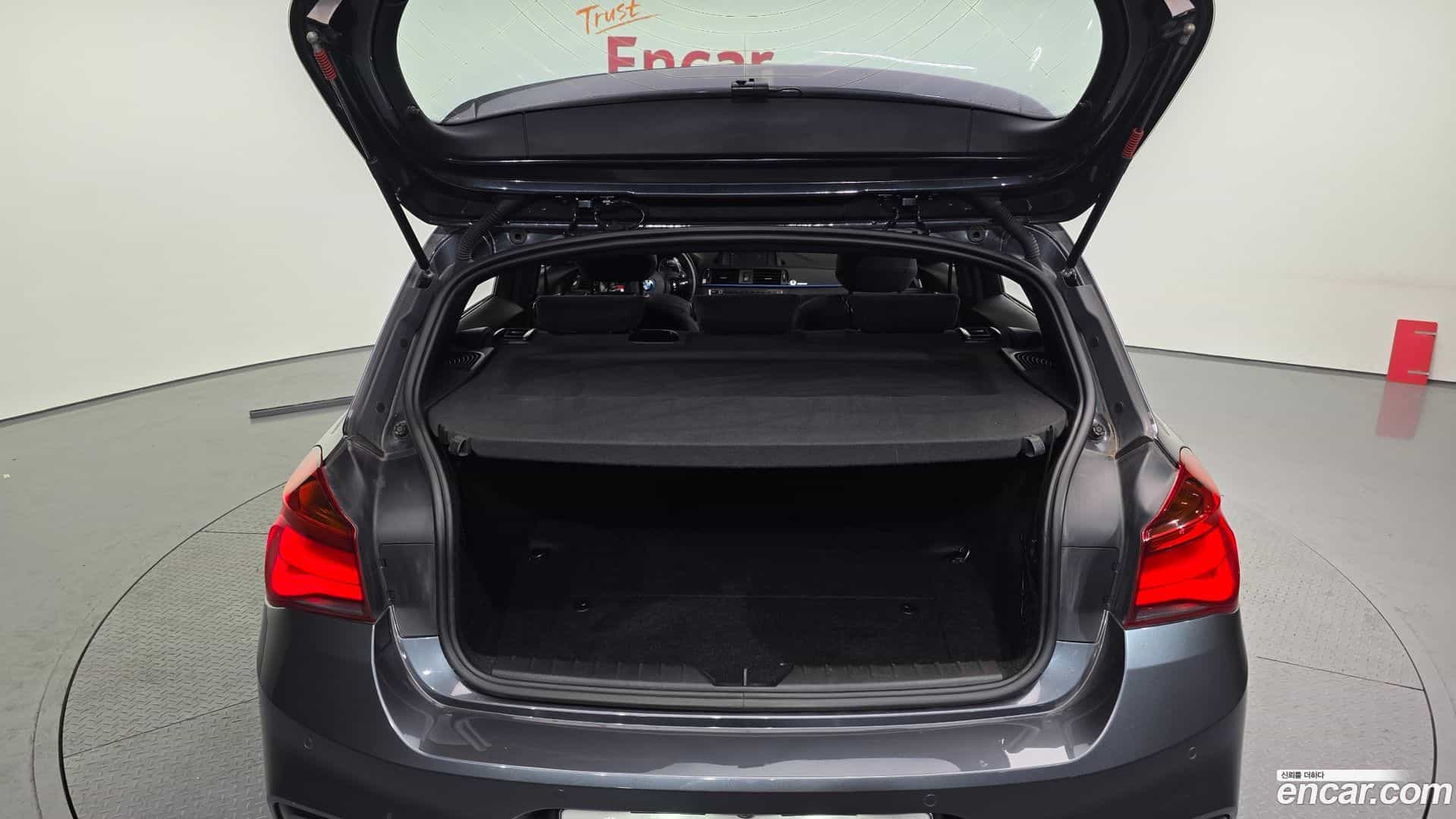 1-Series BMW 2018.3-OPTION-024
