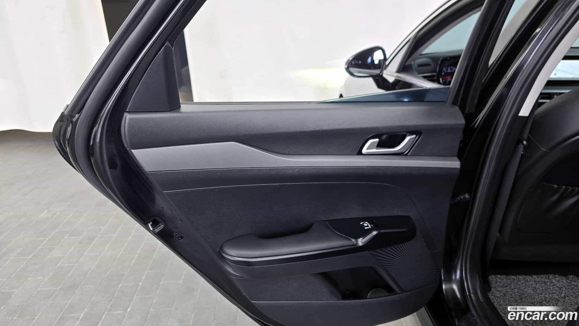K5 Kia 2023.2-INNER-035