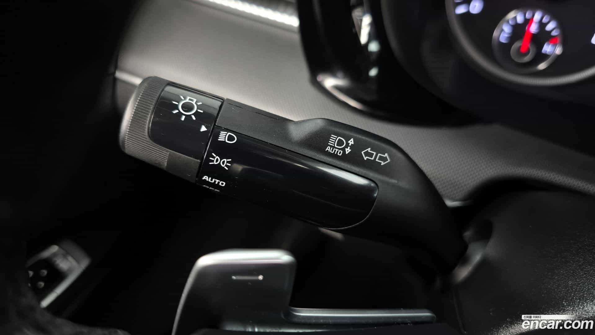 K5 Kia 2023.2-OPTION-041