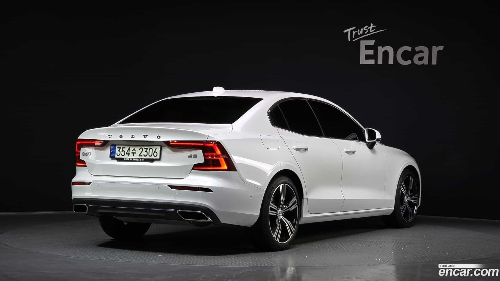 S60 Volvo 2021.1-OUTER-002