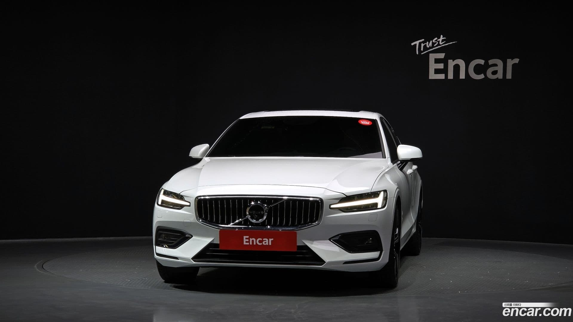Main__Slider__Photo:S60 Volvo 2021.1-2