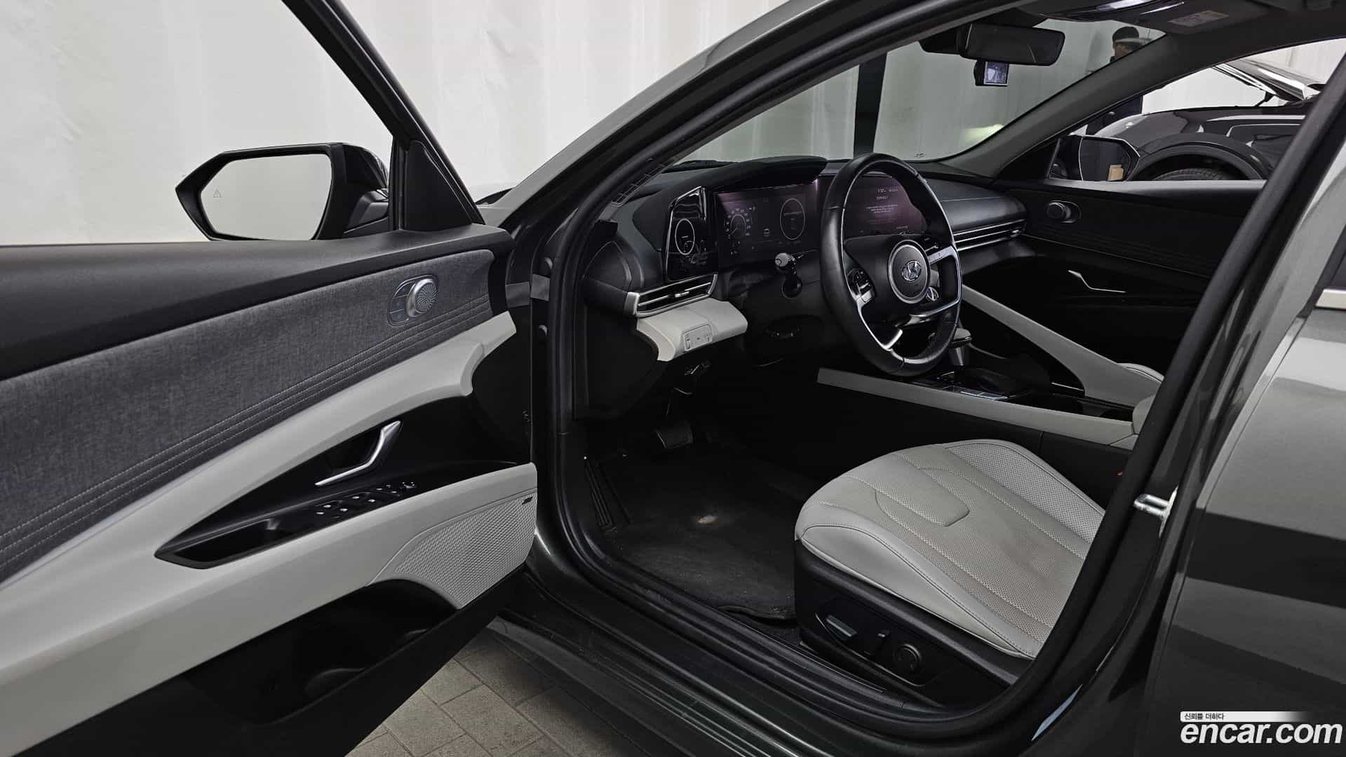 AVANTE Hyundai 2021.3-INNER-010