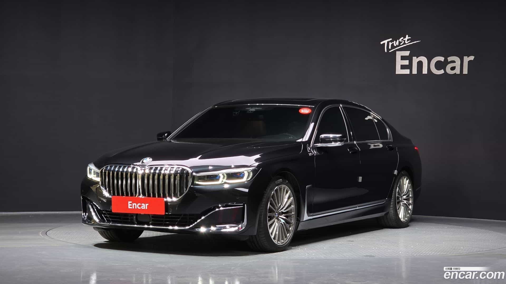 7-Series BMW 2022.7-OUTER-001