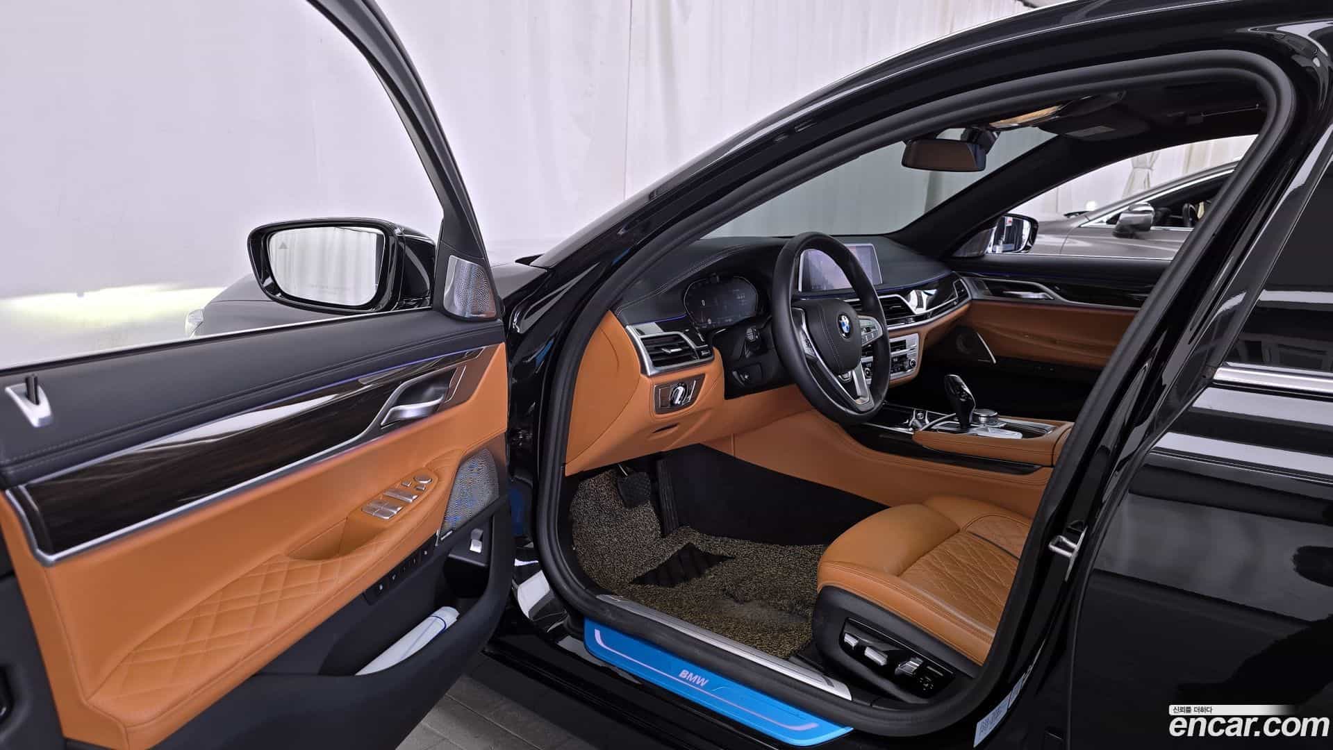 7-Series BMW 2022.7-INNER-010