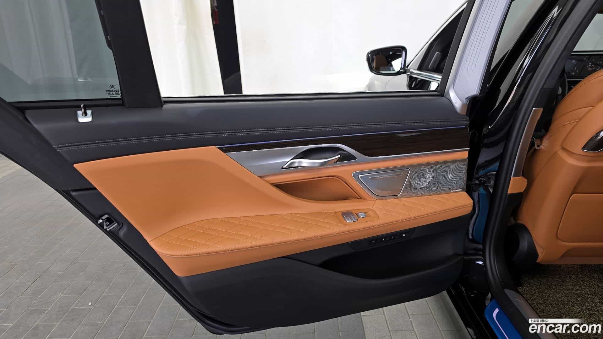 7-Series BMW 2022.7-INNER-035