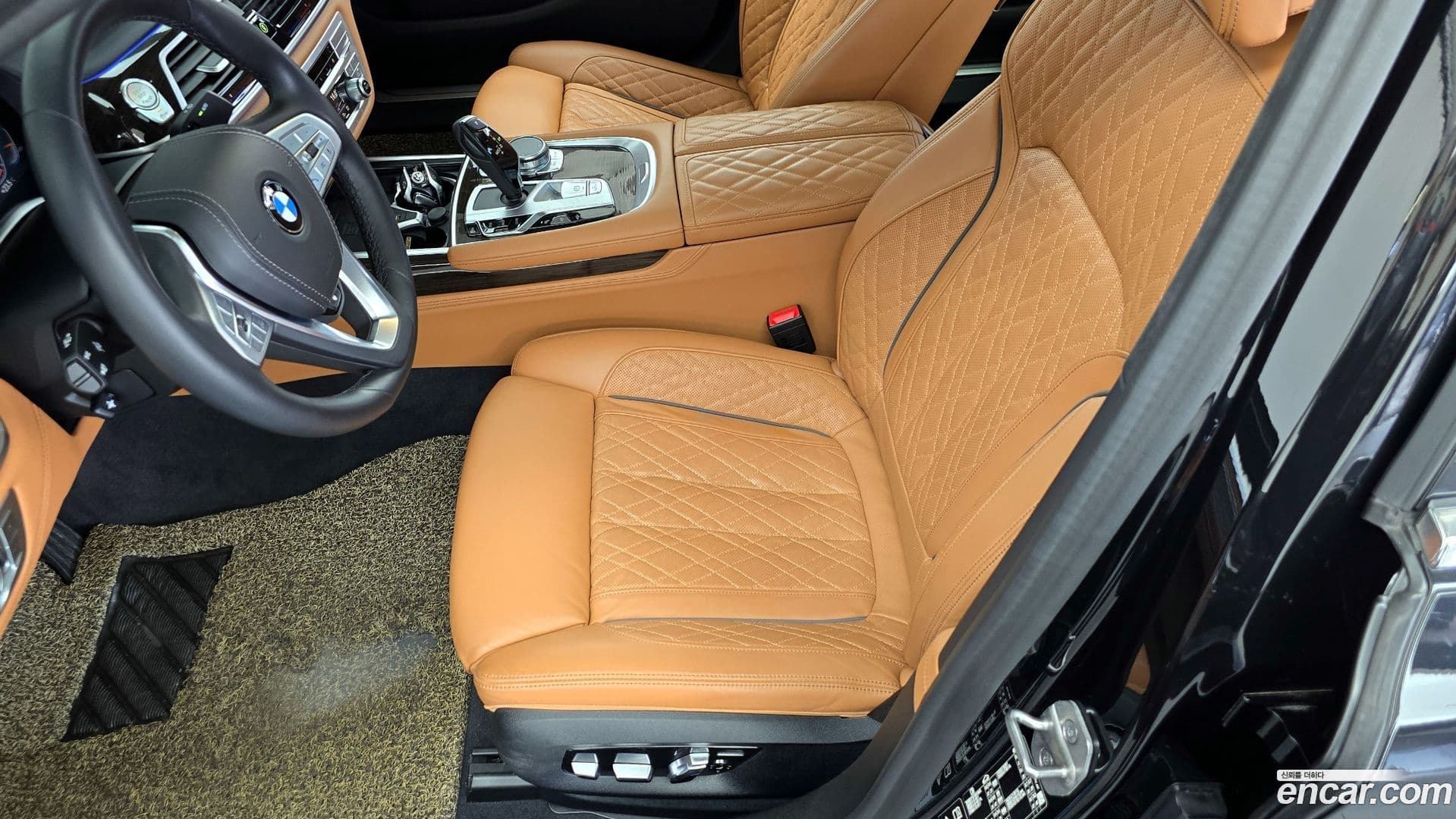 Main__Slider__Photo:7-Series BMW 2022.7-28