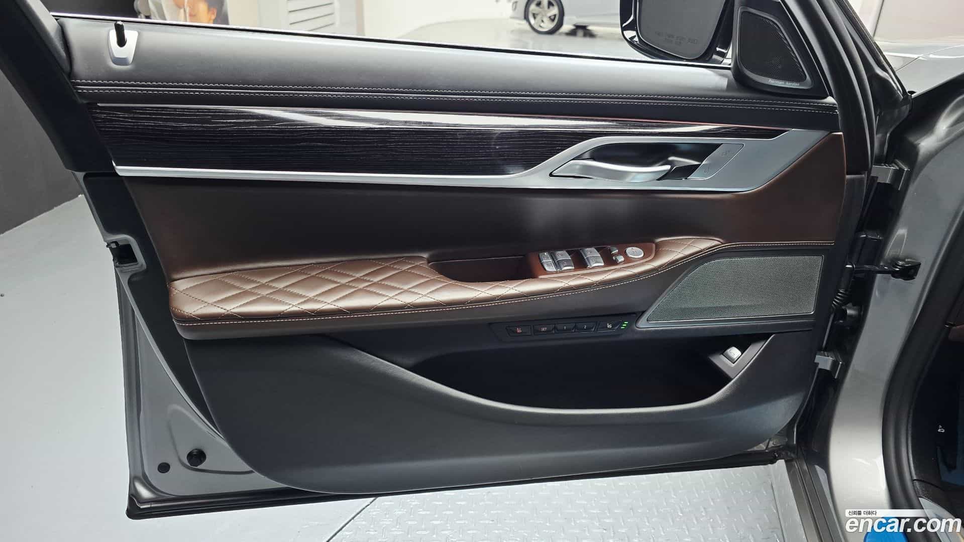 7-Series BMW 2021.3-INNER-034
