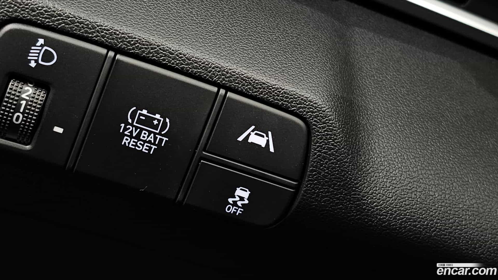 AVANTE Hyundai 2020.11-OPTION-018
