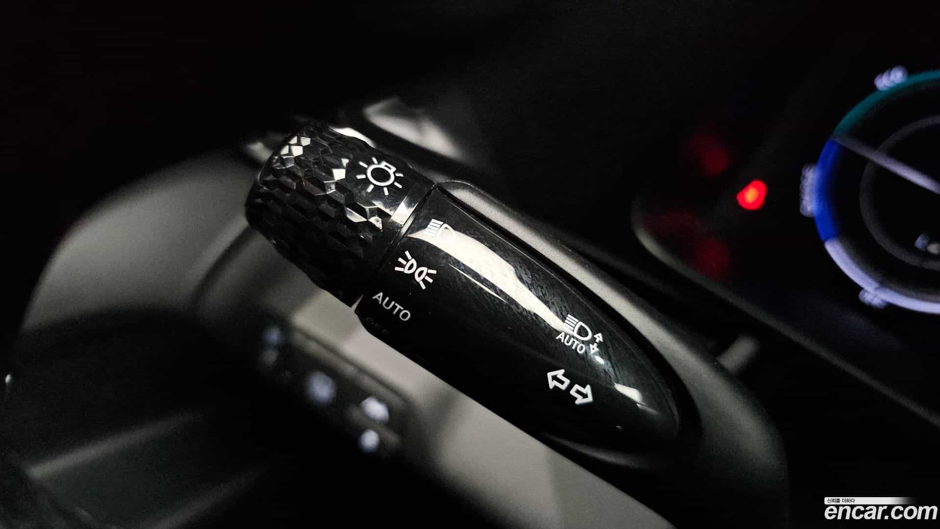 AVANTE Hyundai 2020.11-OPTION-023