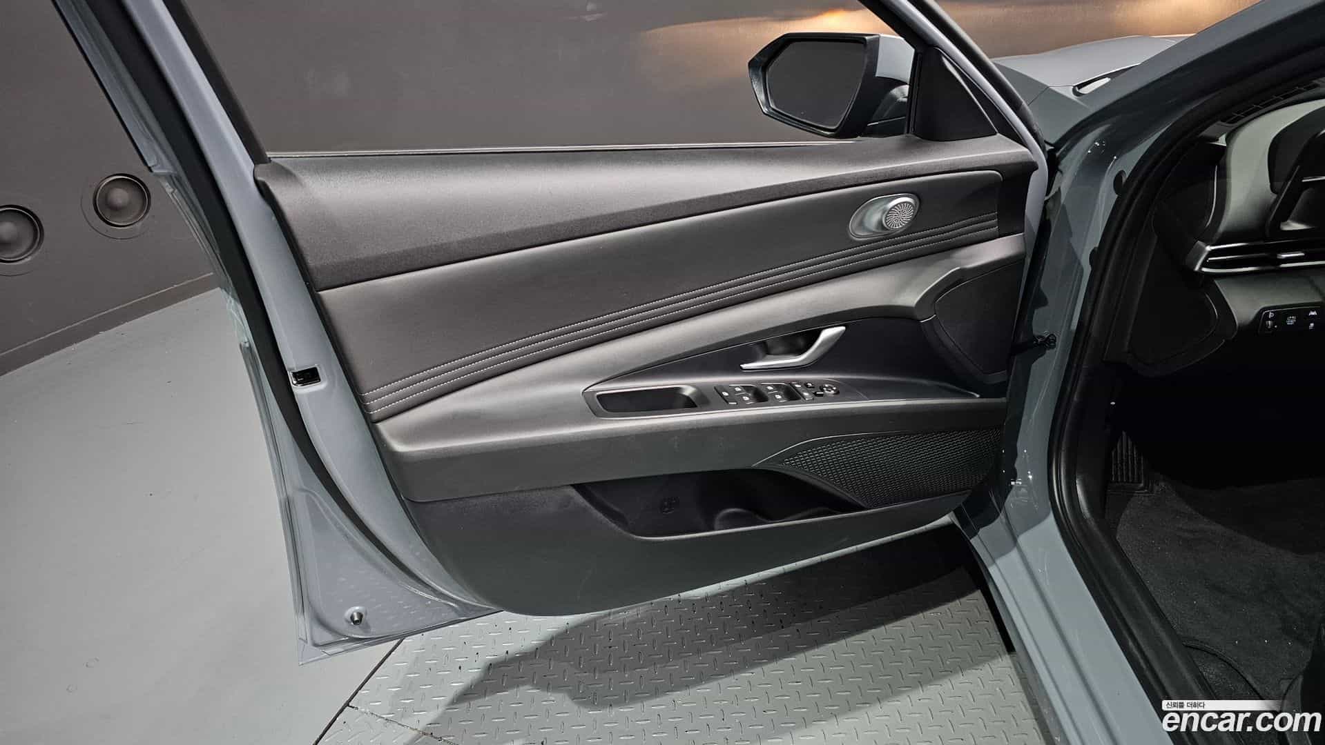 AVANTE Hyundai 2020.11-INNER-034