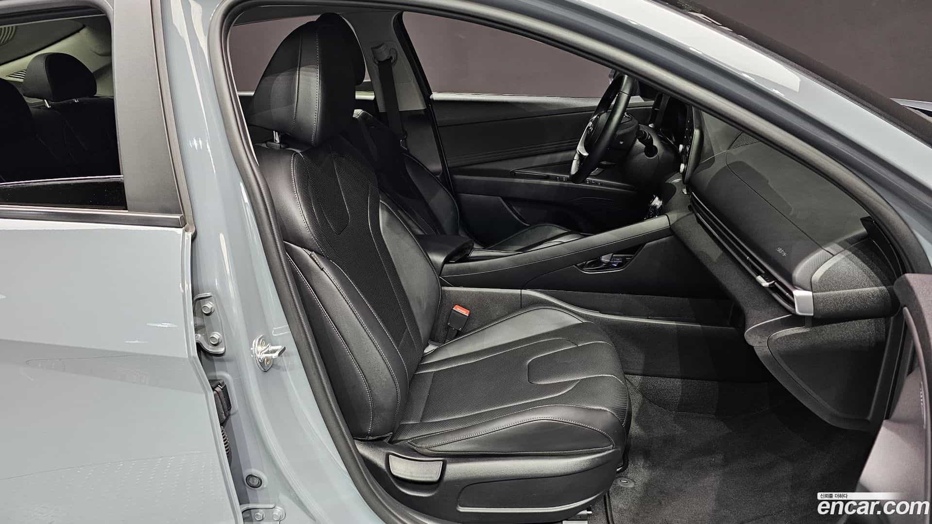 AVANTE Hyundai 2020.11-INNER-036