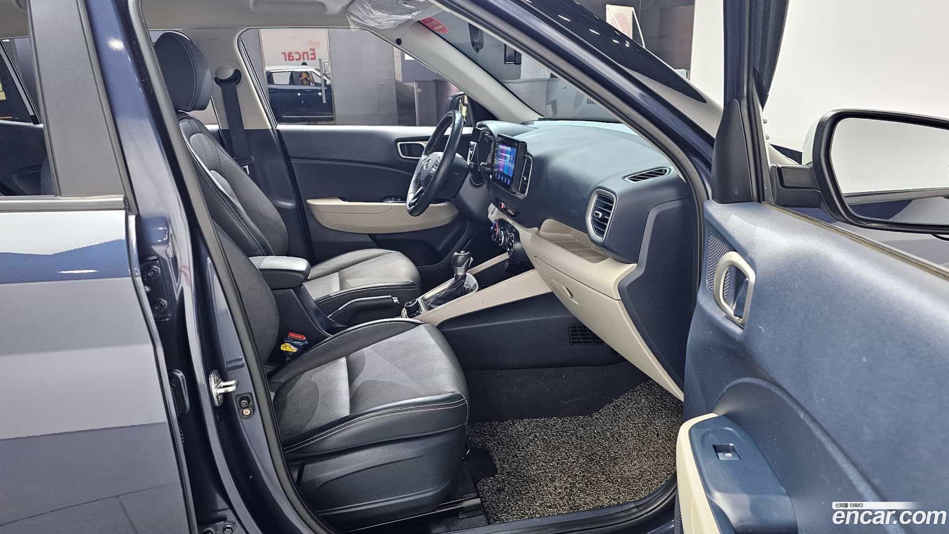 Venue Hyundai 2020.3-INNER-036