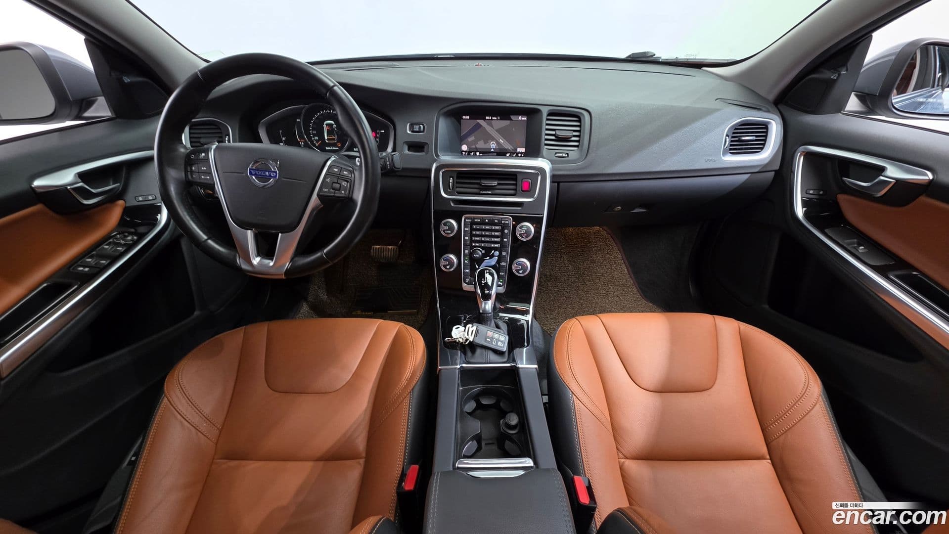 Main__Slider__Photo:S60 Volvo 2018.3-6