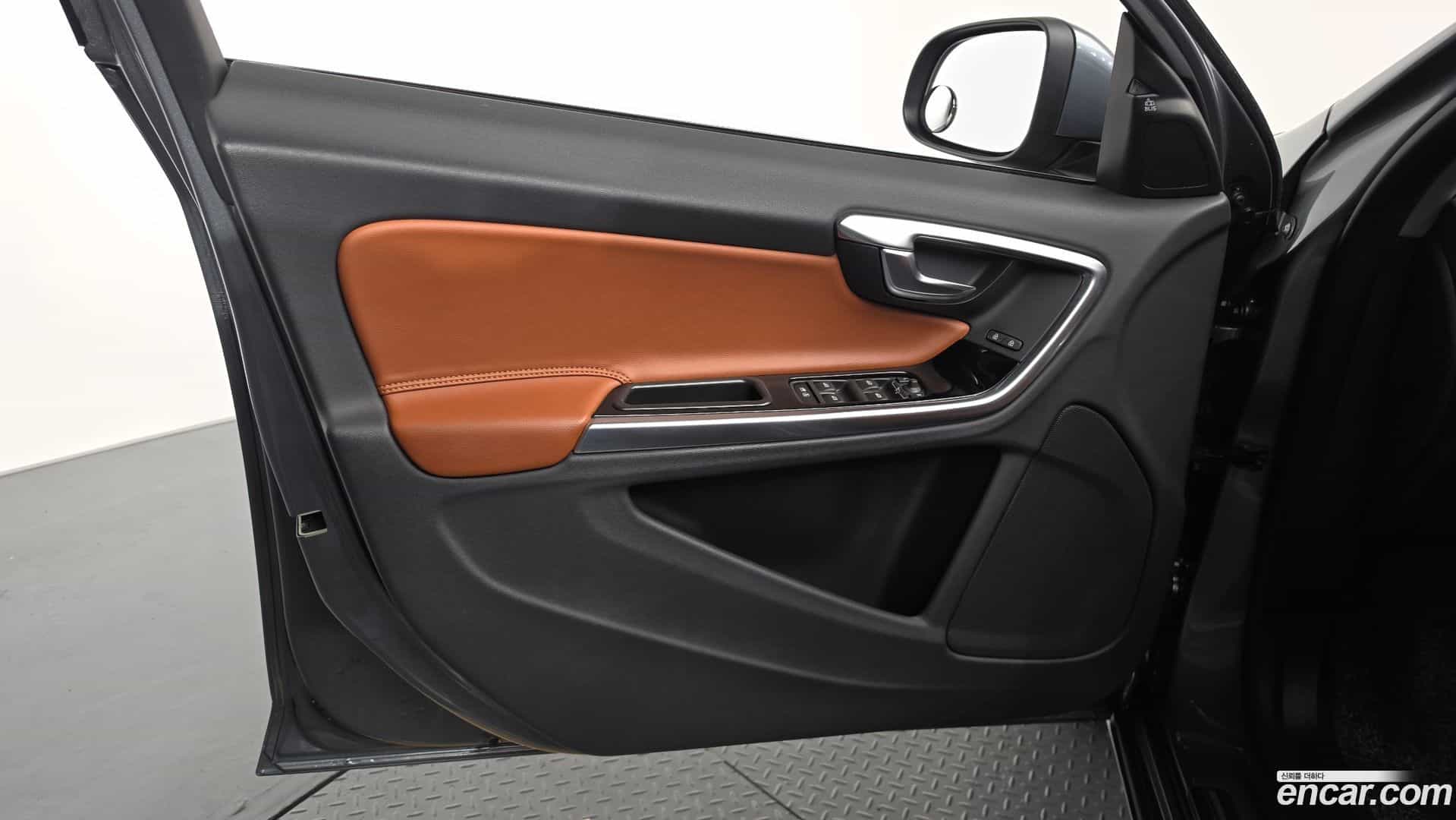 S60 Volvo 2018.3-INNER-034