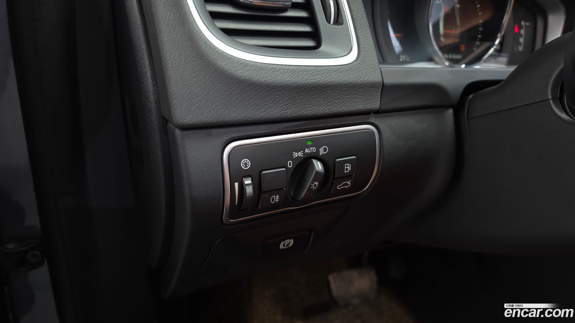 Main__Slider__Photo:S60 Volvo 2018.3-26