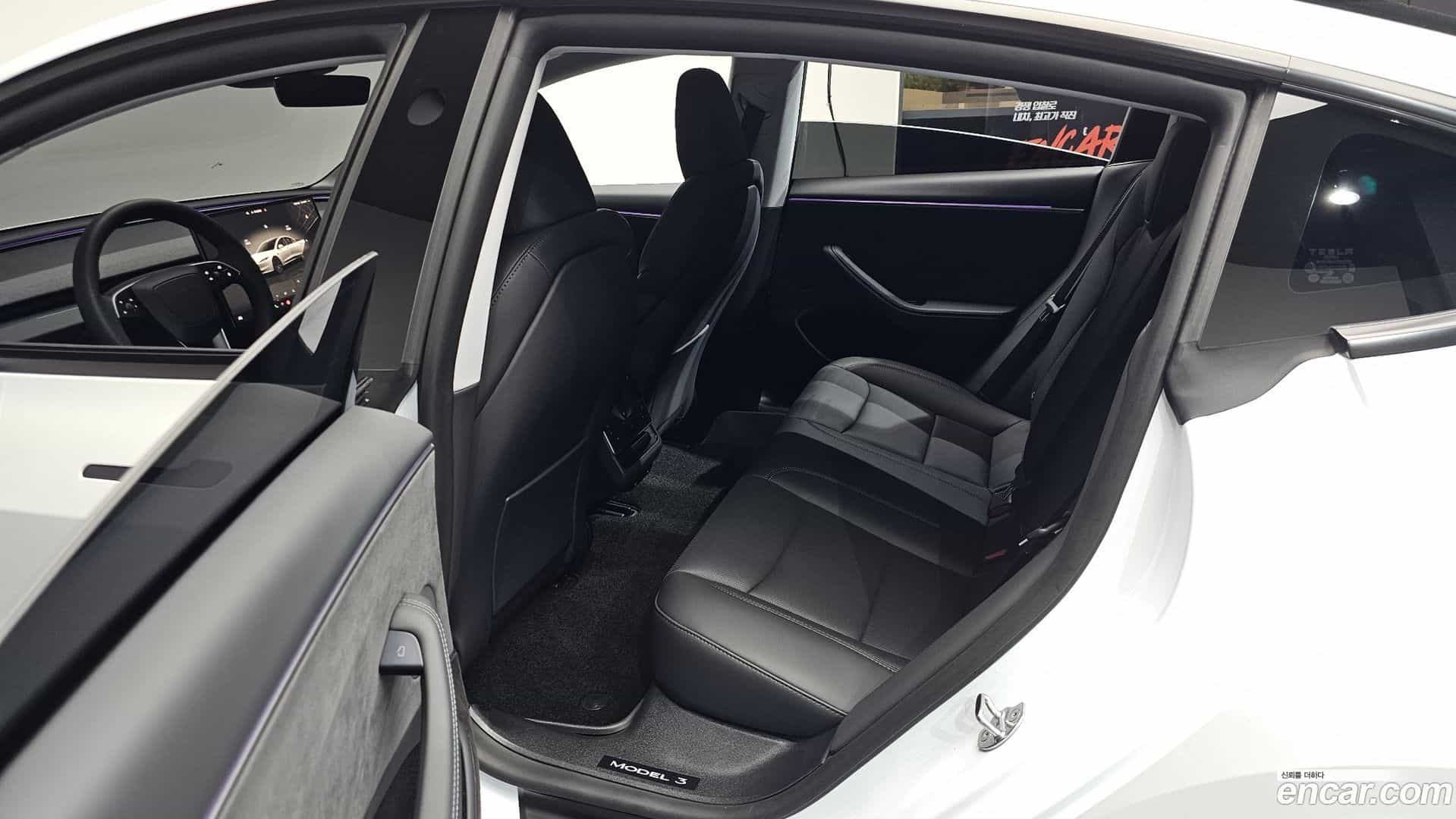 Model 3 Tesla 2025.2-OPTION-016
