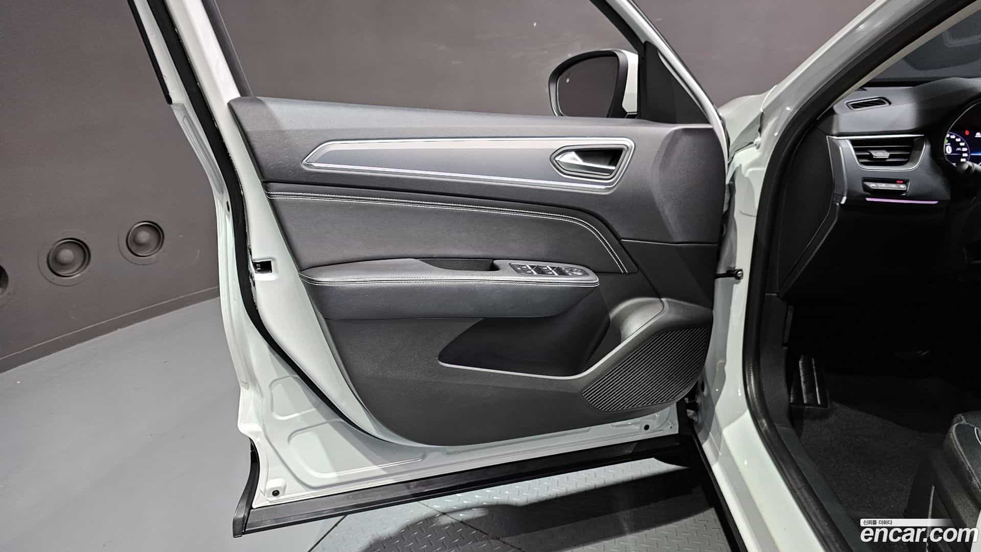 XM3 Renault Korea 2022.1-INNER-034