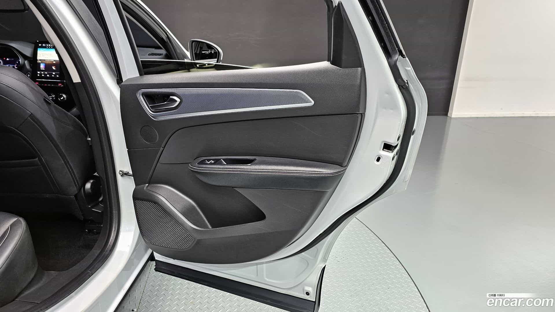 XM3 Renault Korea 2022.1-INNER-035