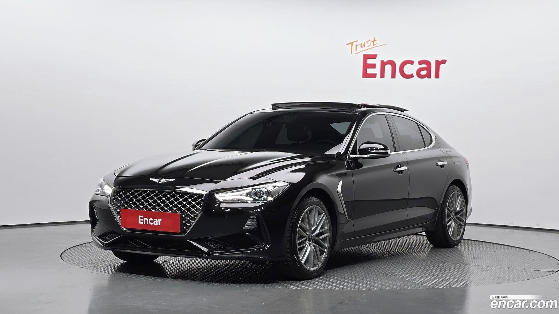 Main__Slider__Photo:G70 Genesis 2019.1-0