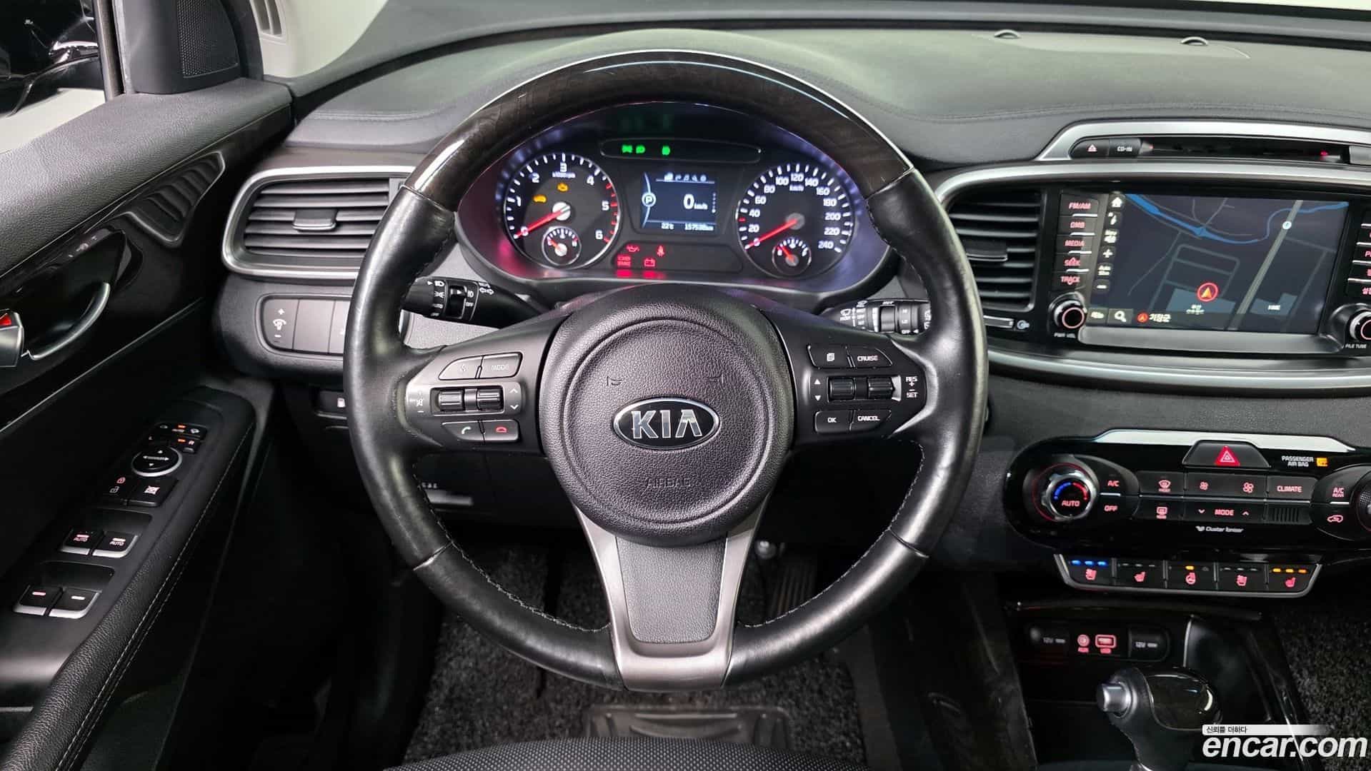 Sorento Kia 2016.3-OPTION-017