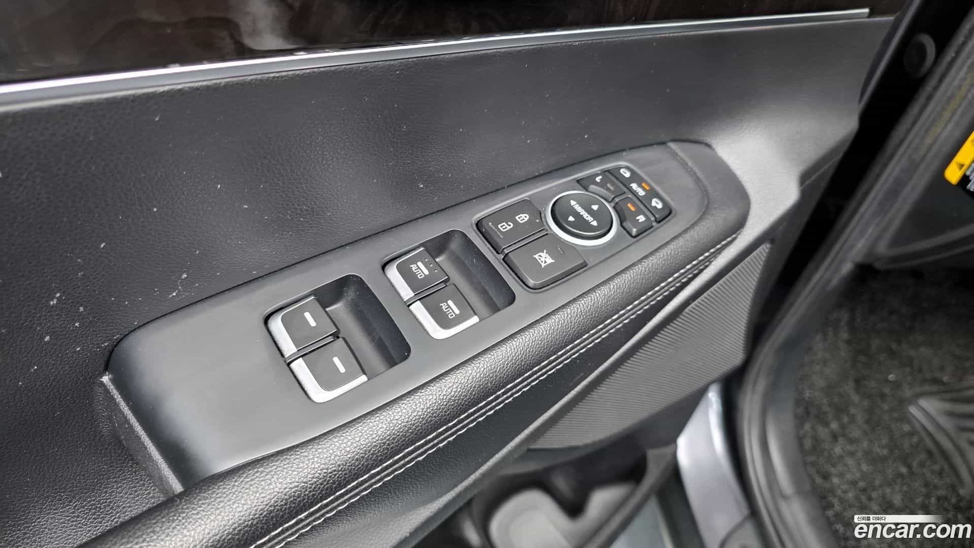 Sorento Kia 2016.3-OPTION-023