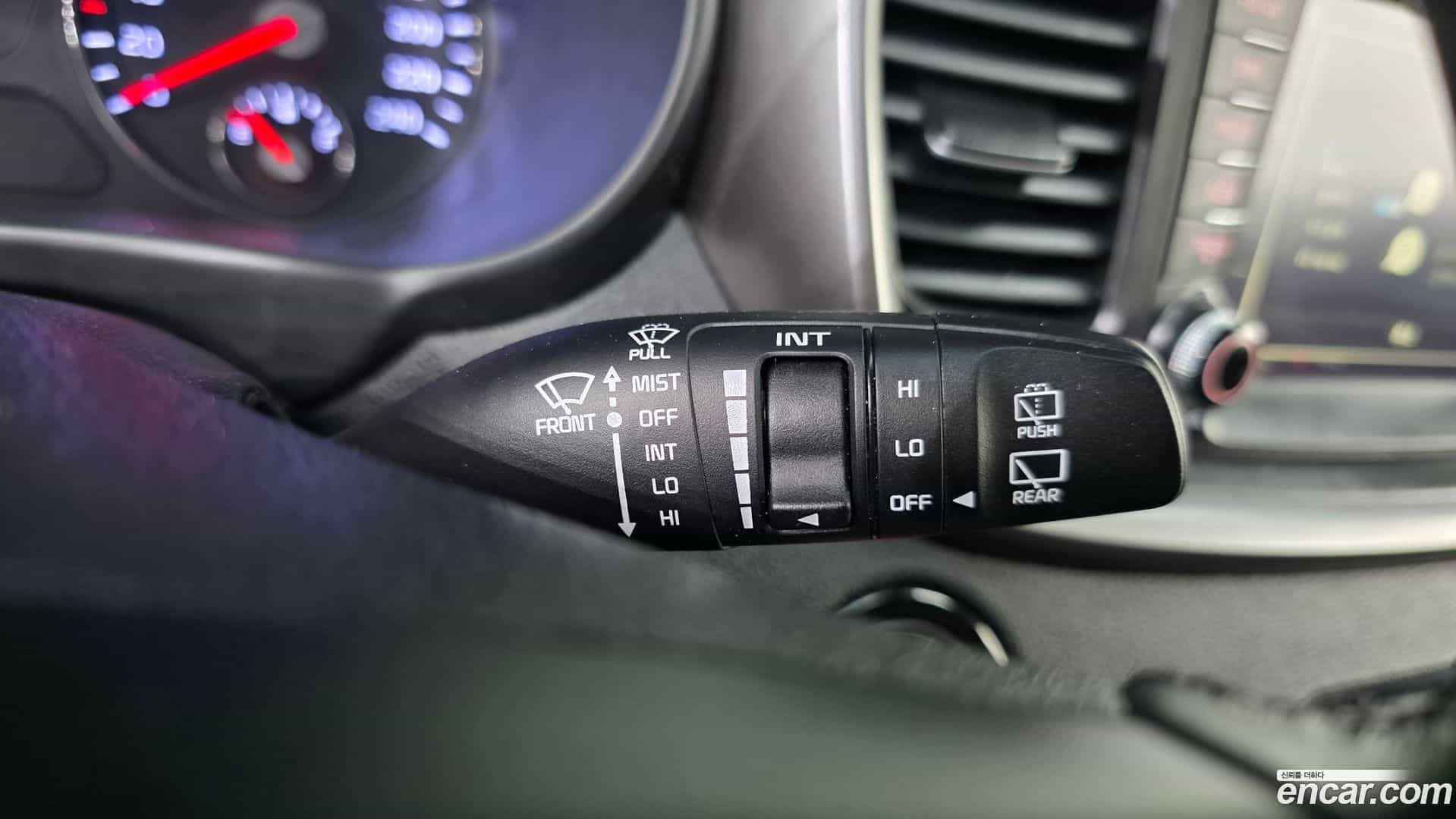 Sorento Kia 2016.3-OPTION-024