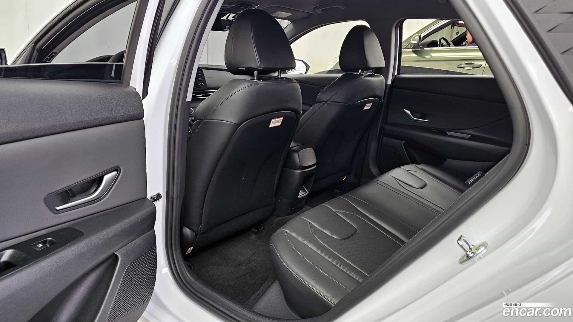 AVANTE Hyundai 2025.8-INNER-036
