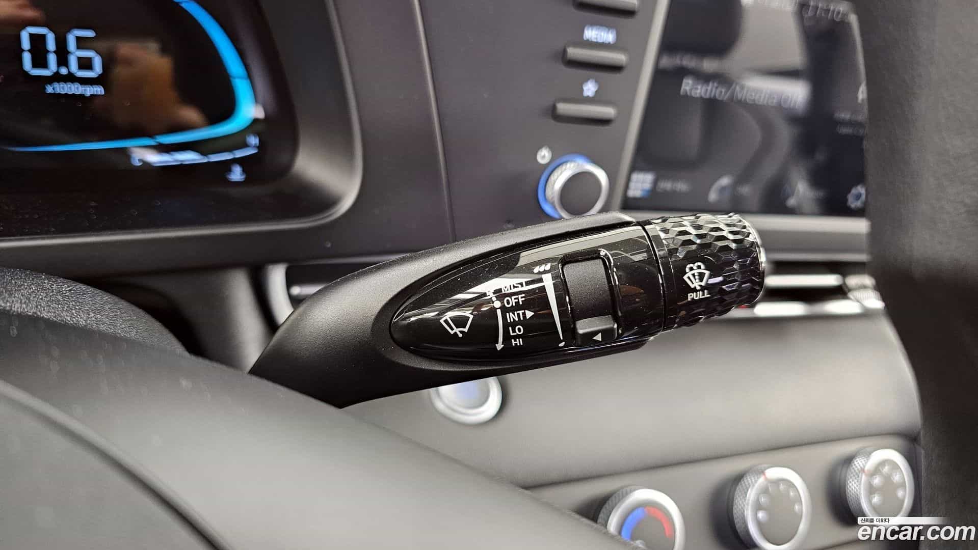 AVANTE Hyundai 2025.8-OPTION-044