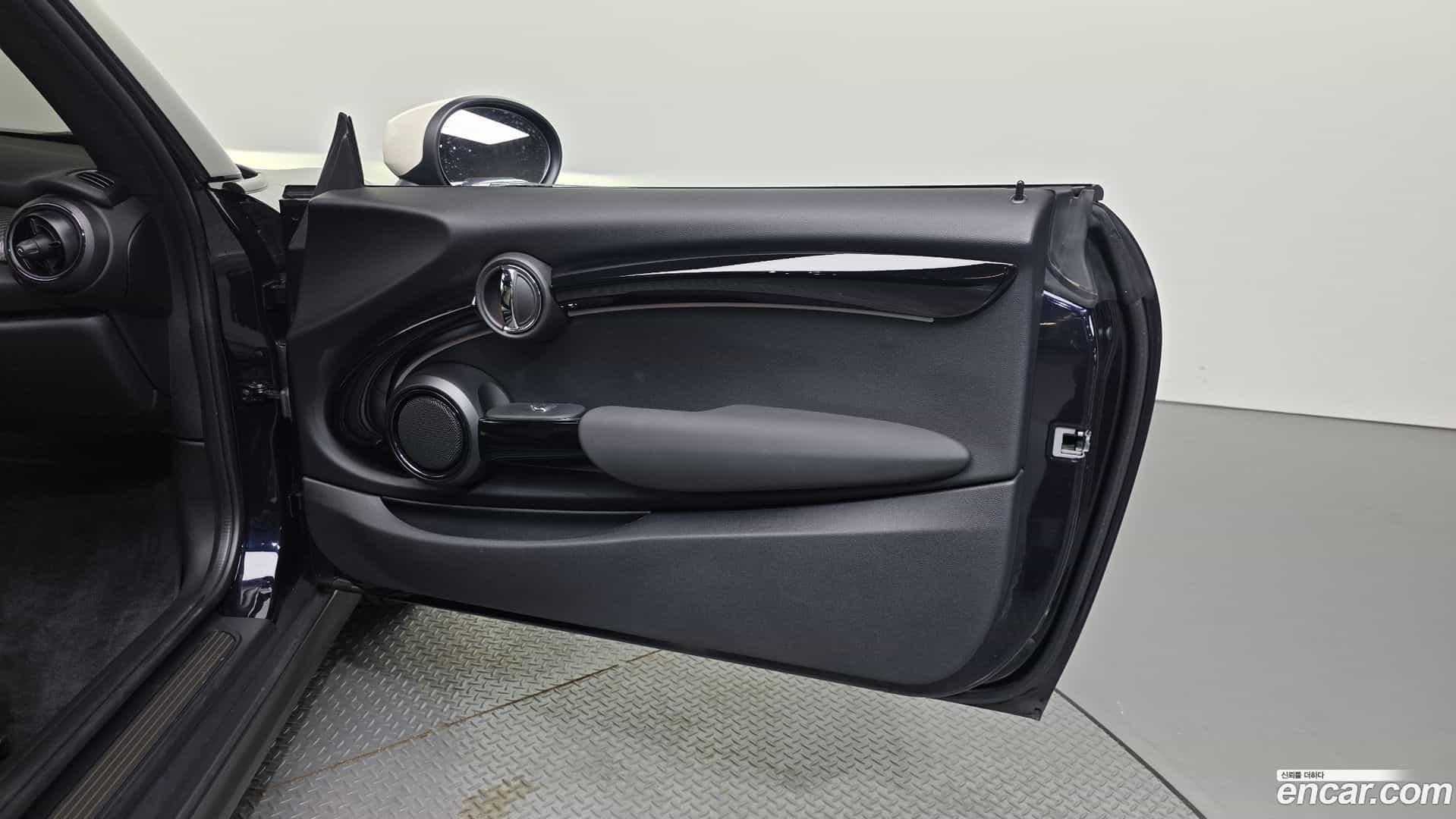Cooper Mini 2023.4-INNER-035