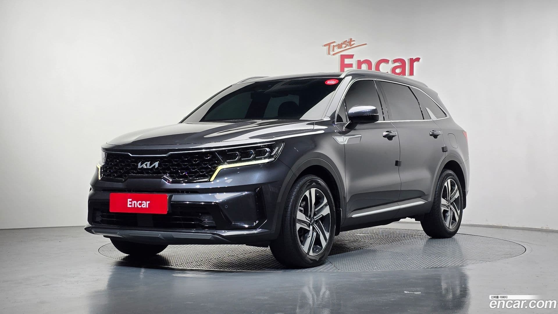 Main__Slider__Photo:Sorento Kia 2022.8-0