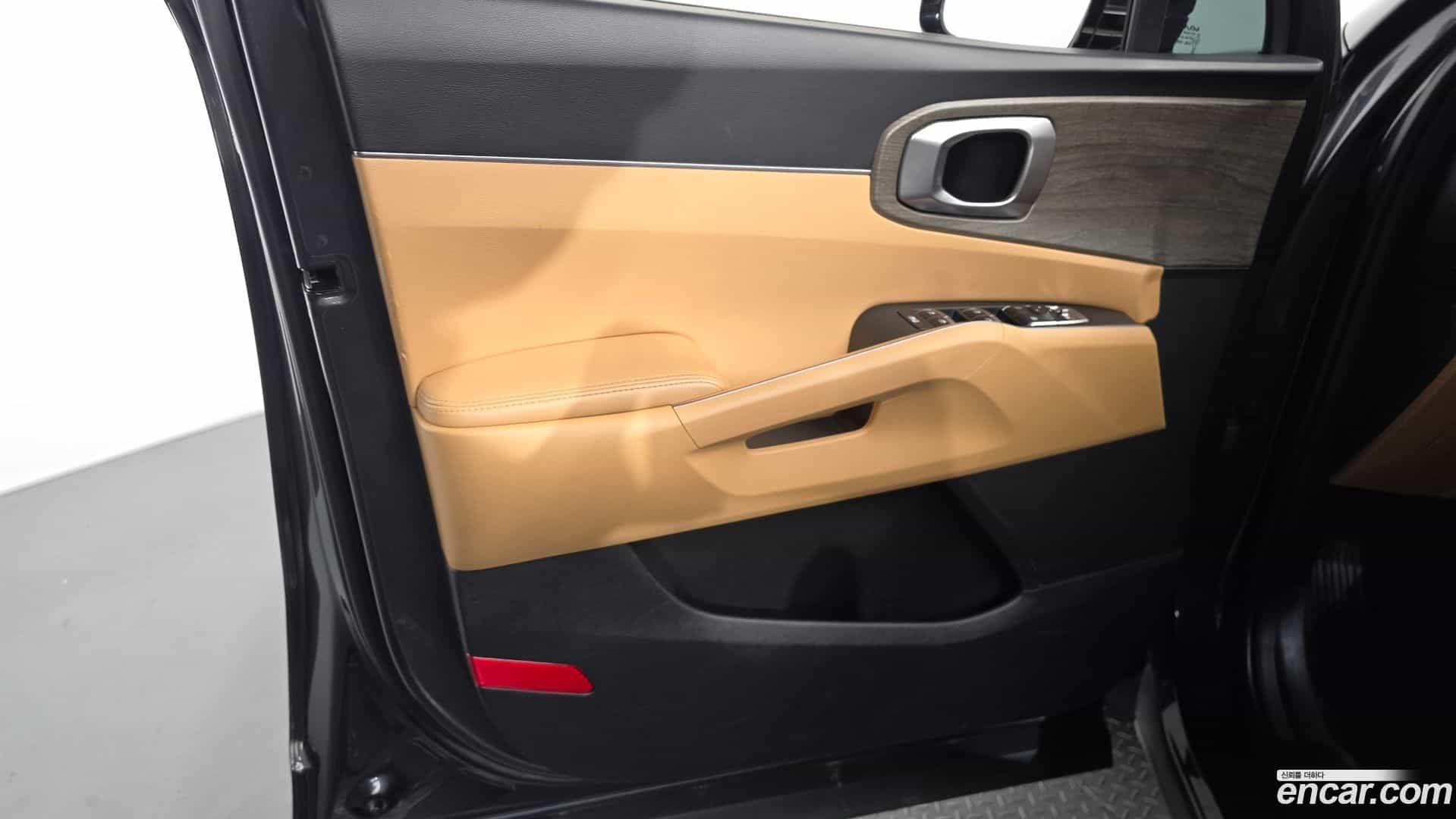 Sorento Kia 2022.8-INNER-034