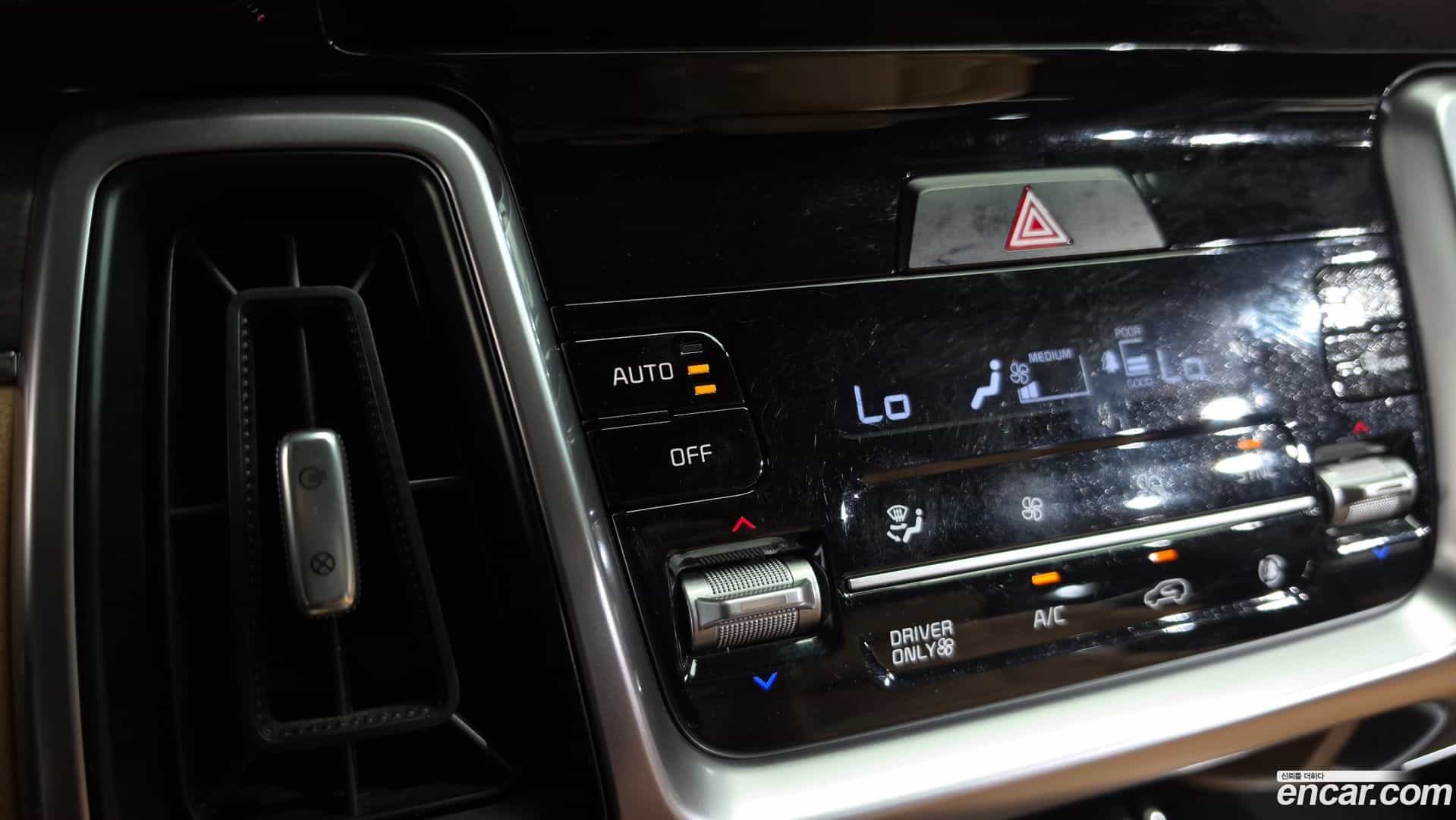 Sorento Kia 2022.8-OPTION-045