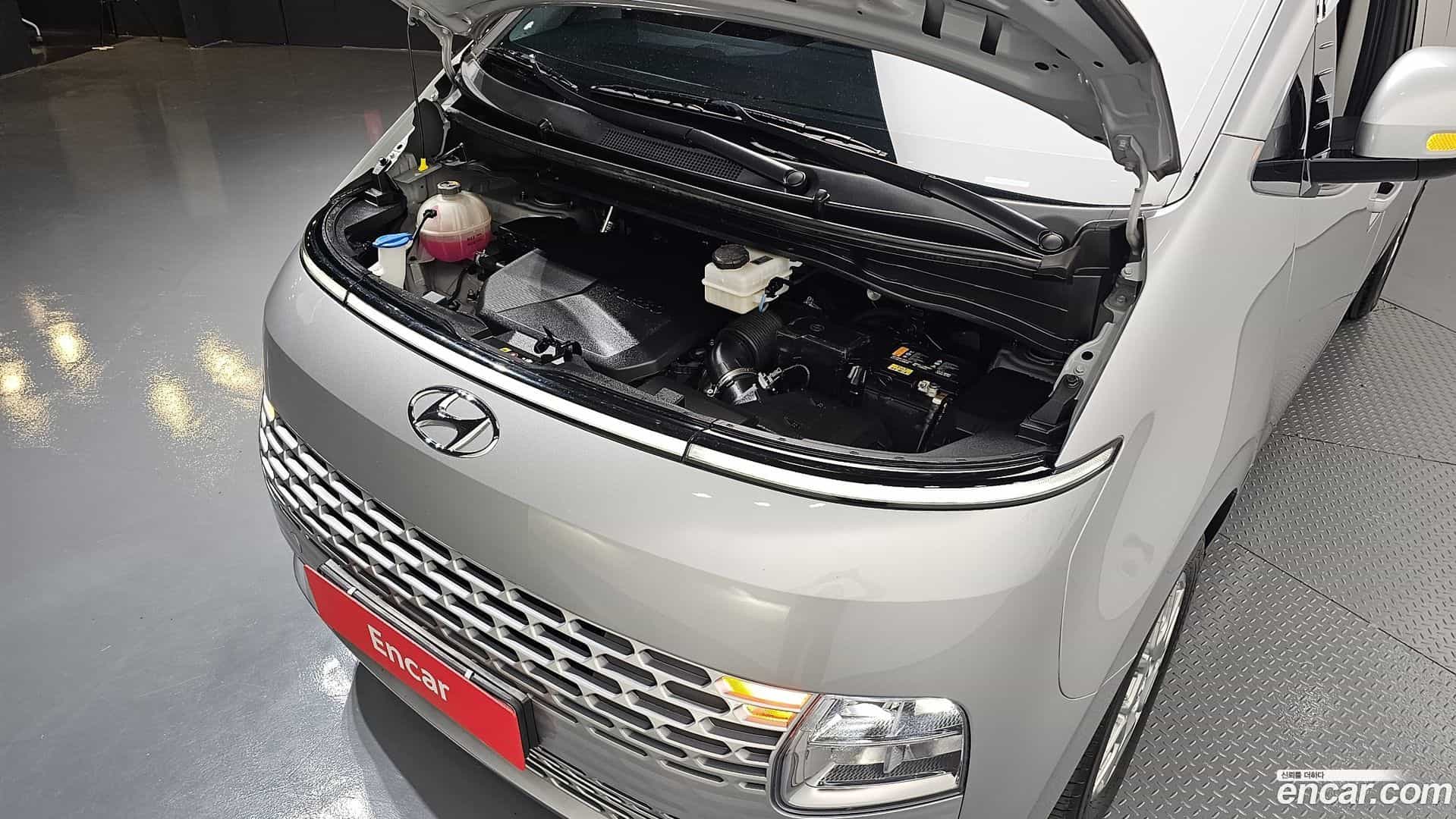 Staria Hyundai 2024.0-OUTER-006