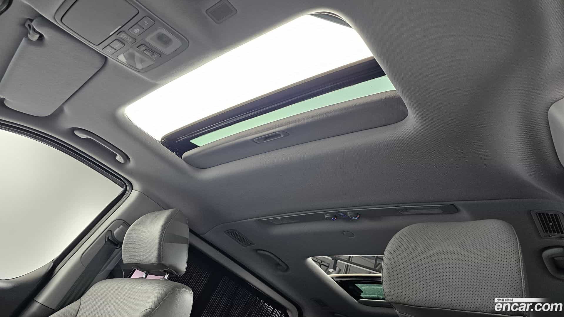 Starex Hyundai 2018.10-OPTION-023