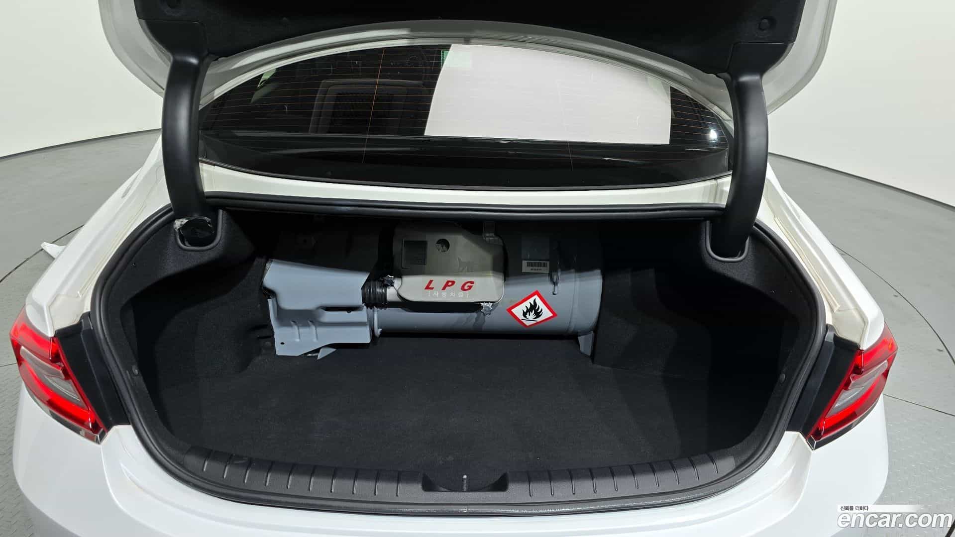 Grandeur Hyundai 2017.6-OPTION-020