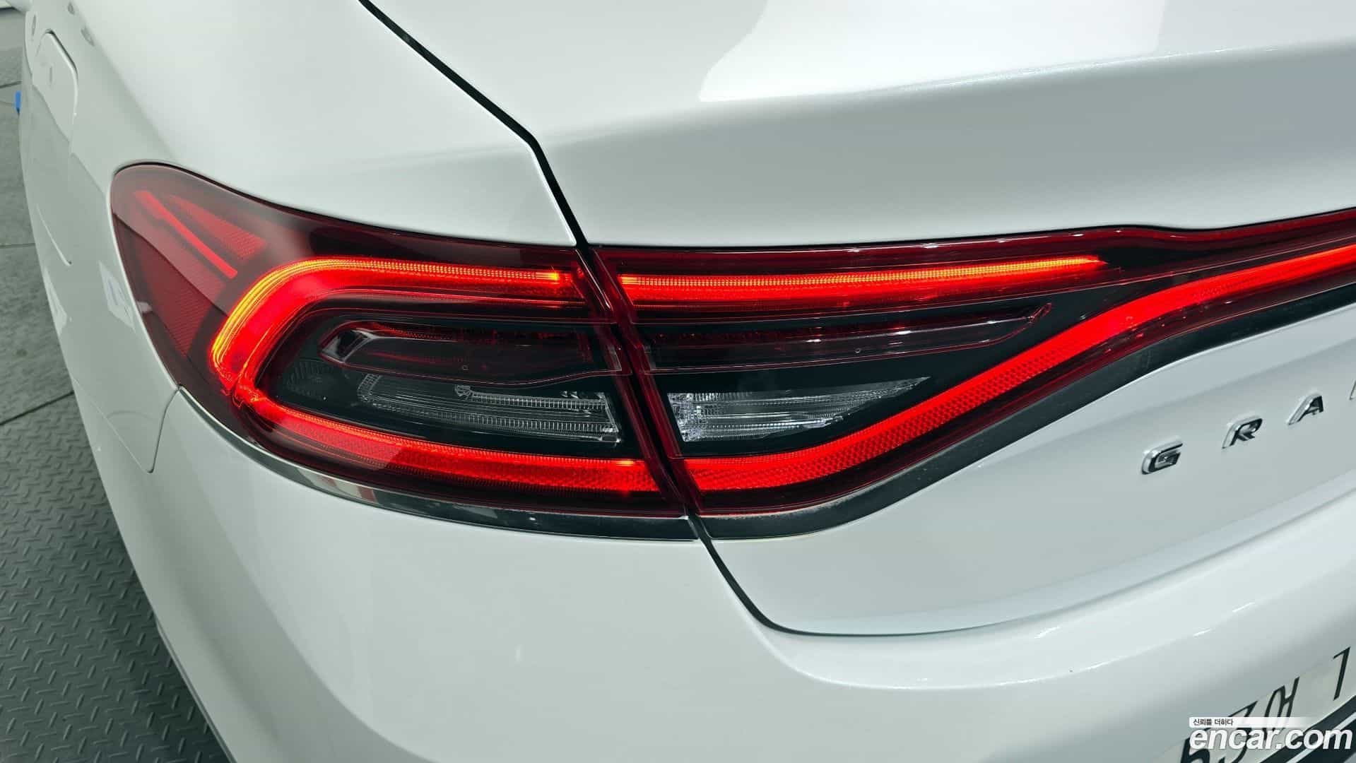 Grandeur Hyundai 2017.6-OUTER-033