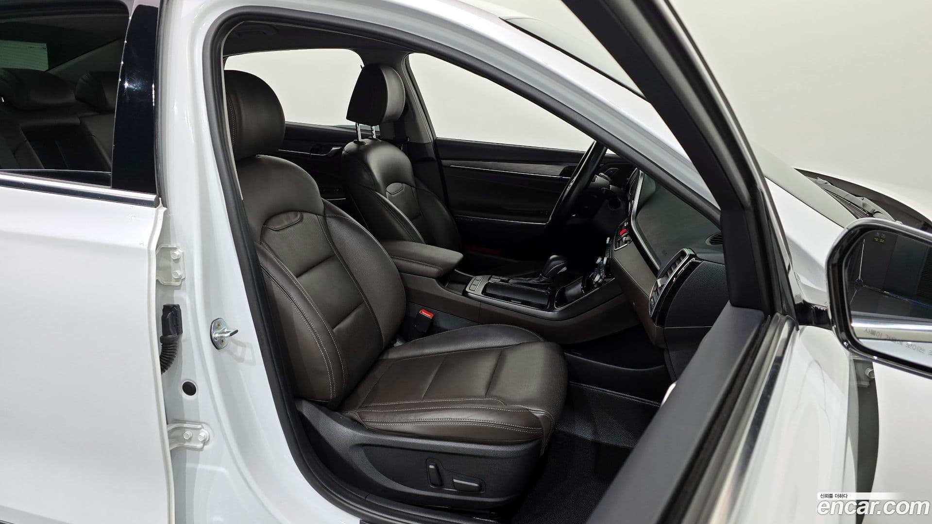 Main__Slider__Photo:Grandeur Hyundai 2017.6-25