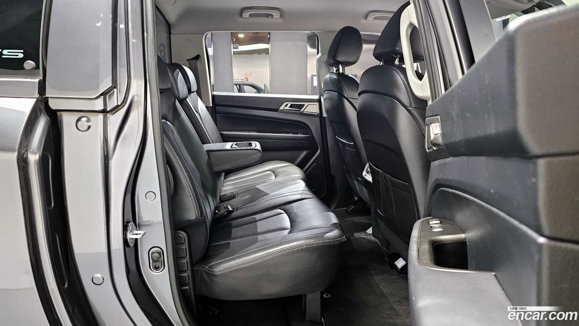 Rexton KG Mobility 2018.7-OPTION-015