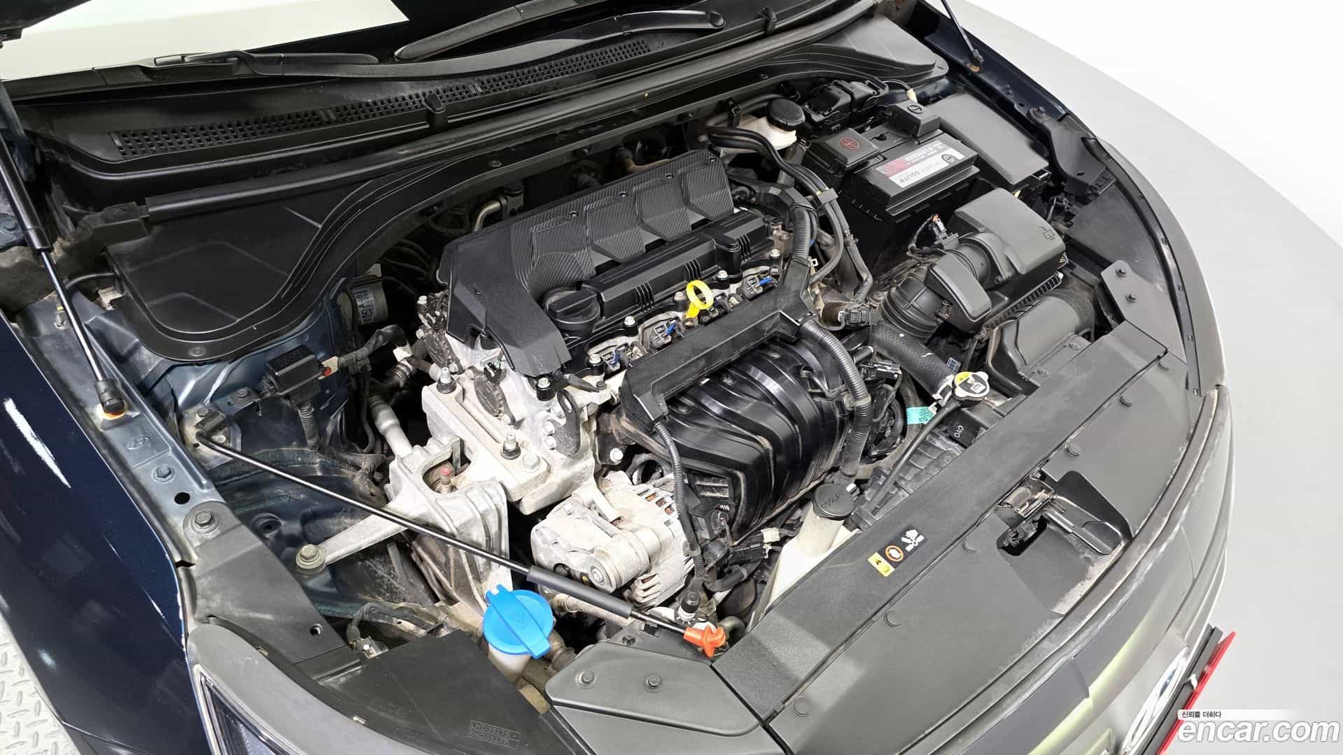 AVANTE Hyundai 2019.0-OUTER-006