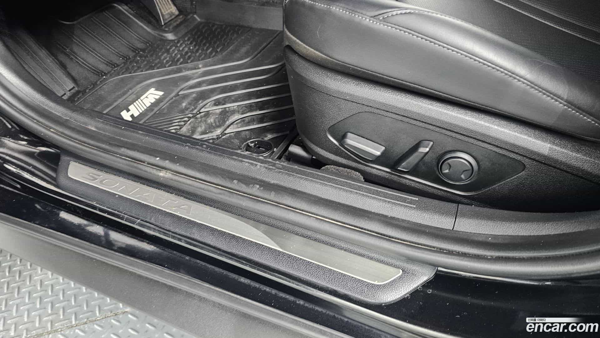 Sonata Hyundai 2019.7-OPTION-043