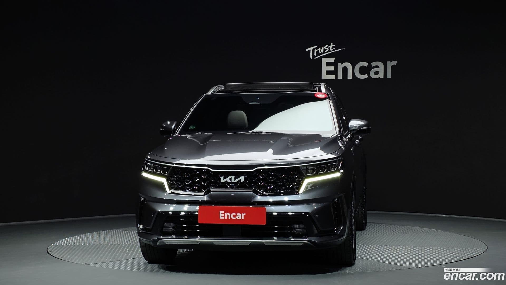 Main__Slider__Photo:Sorento Kia 2021.7-2