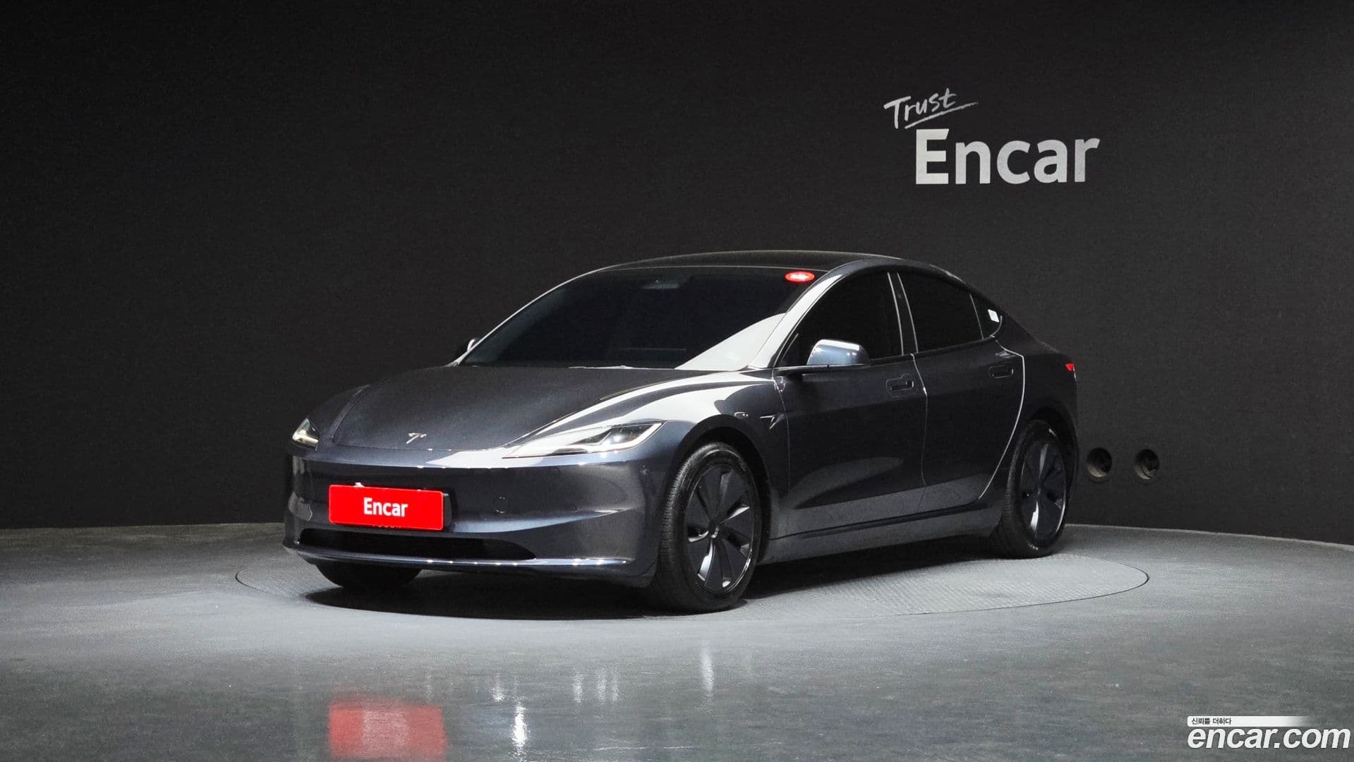 Main__Slider__Photo:Model 3 Tesla 2025.2-0
