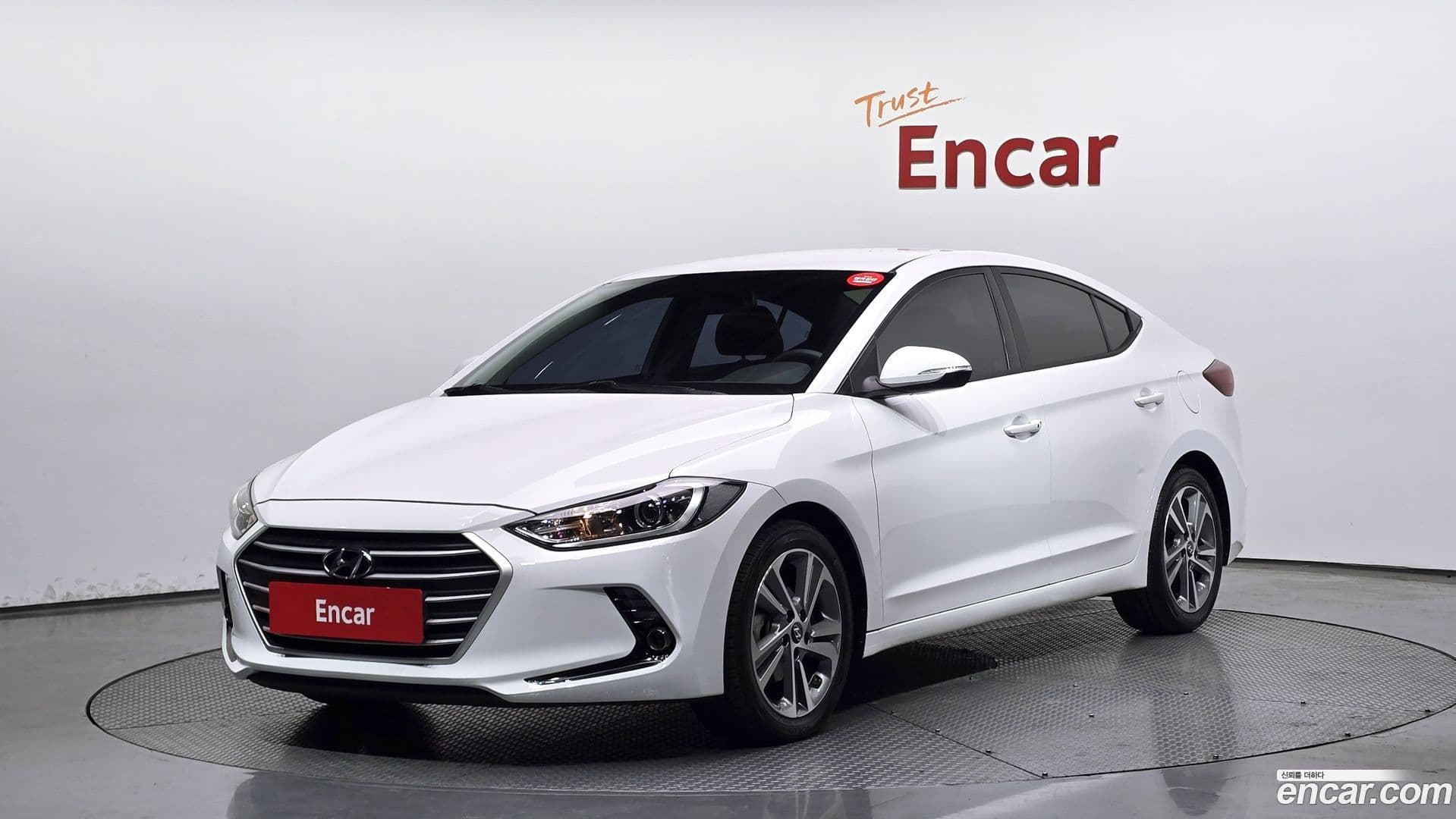 Main__Slider__Photo:AVANTE Hyundai 2017.11-0