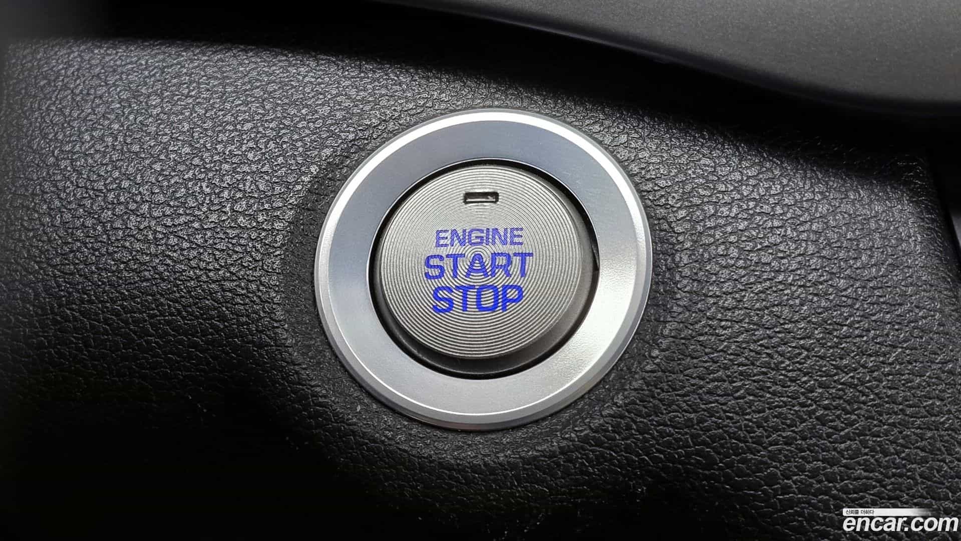 AVANTE Hyundai 2017.11-OPTION-019