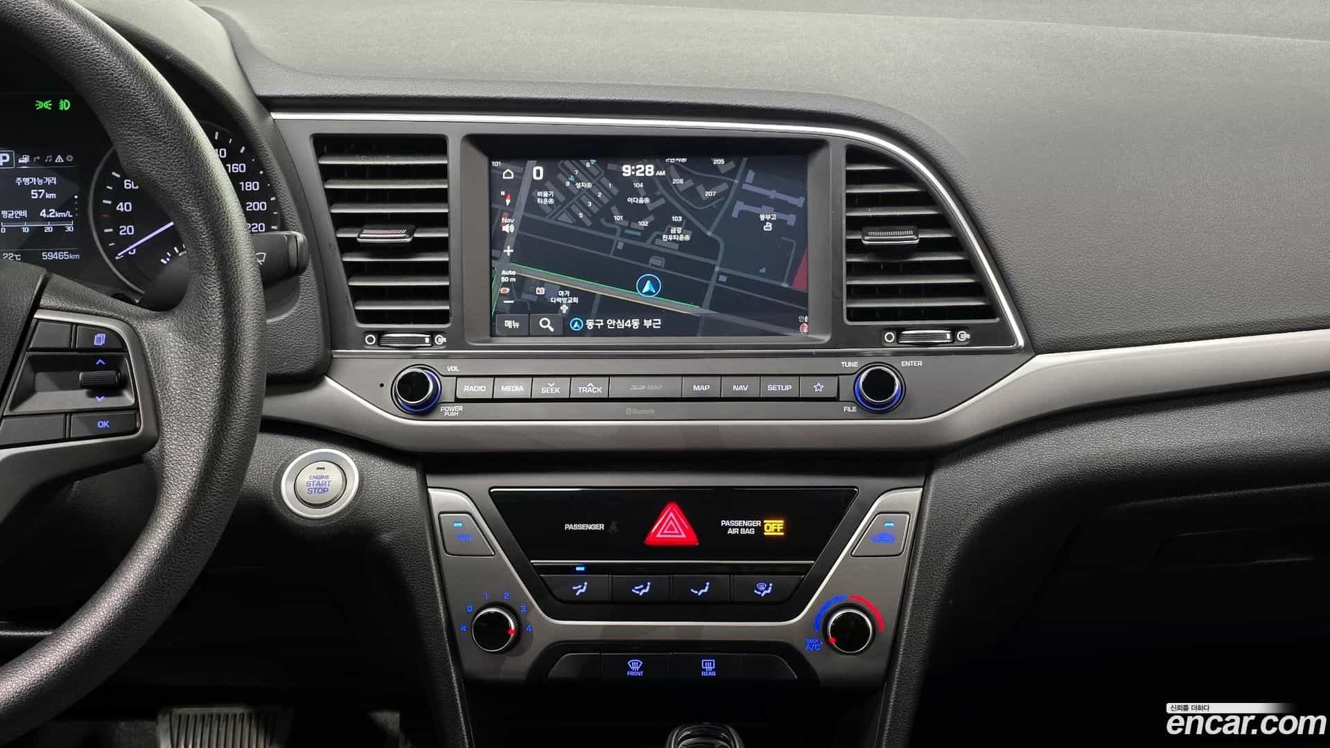 AVANTE Hyundai 2017.11-OPTION-023