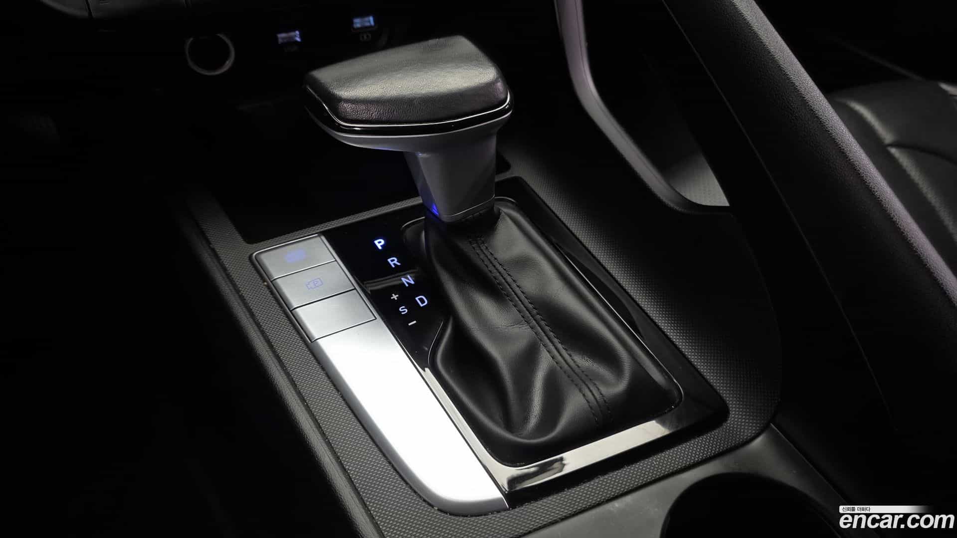 AVANTE Hyundai 2022.2-INNER-009