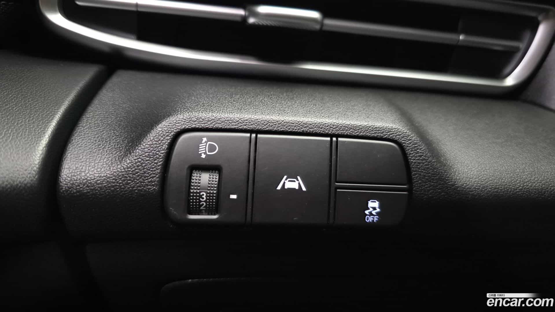 AVANTE Hyundai 2022.2-OPTION-019