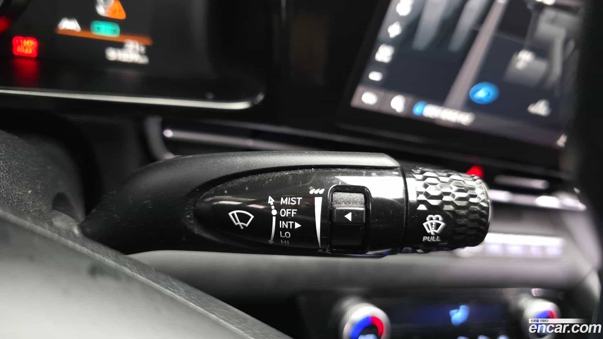 AVANTE Hyundai 2022.2-OPTION-041